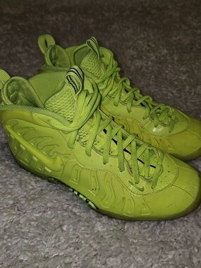 Nike Little Posite Pro Volt Neon Green Size 5.5Y 7 Womens Foamposite Kids
